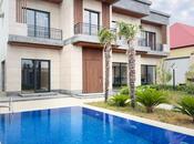 7 otaqlı həyət evi/bağ evi - Şüvəlan q. - 400 m²