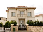 Satılır 8 otaqlı həyət evi/bağ evi 345 m², Sea Breeze q., photo 1 from 5