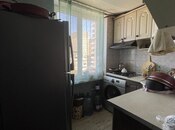 Satılır 2 otaqlı köhnə tikili 60 m², İnşaatçılar m., photo 6 from 8