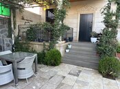 4 otaqlı həyət evi/bağ evi - Suraxanı r. - 200 m²