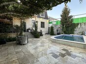 4 otaqlı həyət evi/bağ evi - Suraxanı r. - 200 m²