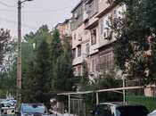 Satılır 1 otaqlı köhnə tikili 35 m², Elmlər Akademiyası m., photo 1 from 8