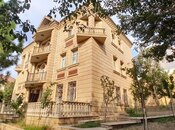6 otaqlı həyət evi/bağ evi - Badamdar q. - 415 m²