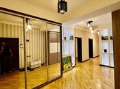 Elan №5521671 - Bakı, 8 Noyabr m., 3 otaqlı, 135 m², 2/15 mərtəbə