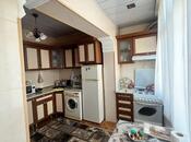 2 otaqlı köhnə tikili - Azadlıq Prospekti m. - 70 m²