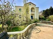 5 otaqlı həyət evi/bağ evi - Badamdar q. - 400 m²