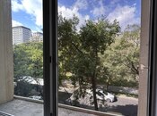 Satılır 4 otaqlı köhnə tikili 130 m², Nəsimi r., photo 3 from 8