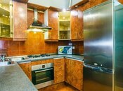 Satılır 4 otaqlı köhnə tikili 130 m², Sahil m., photo 7 from 8