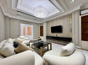 Сдаётся 2-комн. новостройка 105 м², м. 8 ноября, photo 1 from 7