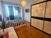 Satılır 5 otaqlı köhnə tikili 130 m², Azadlıq Prospekti m., photo 2 from 8