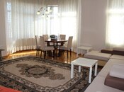 Elan №5563191 - Bakı, Sahil m., 3 otaqlı, 155 m², 2/3 mərtəbə