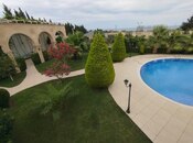 4 otaqlı həyət evi/bağ evi - Novxanı q. - 250 m²