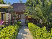 6 otaqlı həyət evi/bağ evi - Şüvəlan q. - 300 m²