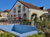 6 otaqlı həyət evi/bağ evi - Şüvəlan q. - 300 m²