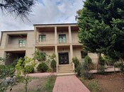 7 otaqlı həyət evi/bağ evi - Suraxanı r. - 400 m²