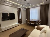 Объявление №5606395 - Баку, м. Элмляр Академиясы, 2-комн., 86 м², 12/18 этаж