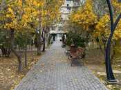 Satılır 2 otaqlı köhnə tikili 65 m², Bakıxanov q., photo 2 from 8