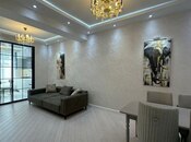 Satılır 2 otaqlı yeni tikili 68 m², 8-ci mikrorayon q., photo 1 from 8