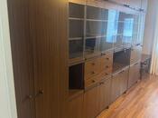 Сдаётся 3-комн. вторичка 70 м², м. Элмляр Академиясы, photo 4 from 8