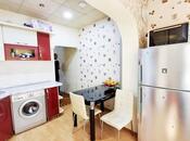 Satılır 4 otaqlı köhnə tikili 105 m², Azadlıq Prospekti m., photo 2 from 8