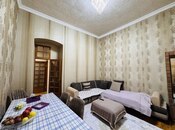 Продаётся 3-комн. вторичка 48 м², м. Ичеришехер, photo 2 from 8