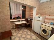 Satılır 2 otaqlı köhnə tikili 60 m², İnşaatçılar m., photo 6 from 8