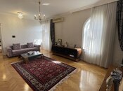10 otaqlı həyət evi/bağ evi - Azadlıq Prospekti m. - 450 m²