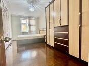 Продаётся 3-комн. вторичка 80 м², м. Элмляр Академиясы, photo 1 from 8