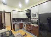 Сдаётся 3-комн. новостройка 130 м², м. Низами, photo 3 from 8