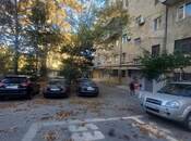 Elan №5676501 - Bakı, Yasamal r., 3 otaqlı, 80 m², 2/5 mərtəbə