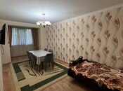 Satılır 4 otaqlı köhnə tikili 110 m², Azadlıq Prospekti m., photo 3 from 8