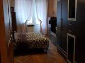 Satılır 3 otaqlı köhnə tikili 64 m², 28 May m., photo 1 from 8