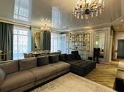 3-комн. новостройка - м. 8 ноября - 180 м²
