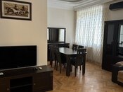 Elan №5701688 - Bakı, Sahil m., 3 otaqlı, 100 m², 2/6 mərtəbə