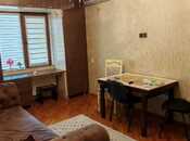 Satılır 2 otaqlı köhnə tikili 64 m², Nəsimi m., photo 3 from 8