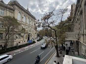 Elan №5713178 - Bakı, İçəri Şəhər m., 3 otaqlı, 200 m², 2/3 mərtəbə