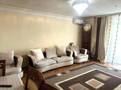 Продаётся 3-комн. вторичка 75 м², м. Низами, photo 4 from 8