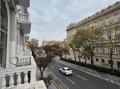 Satılır 3 otaqlı köhnə tikili 180 m², İçəri Şəhər m., photo 2 from 8