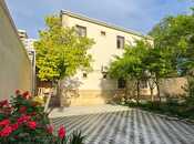 Satılır 7 otaqlı həyət evi/bağ evi 230 m², Qaraçuxur q., photo 2 from 8