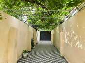 Satılır 7 otaqlı həyət evi/bağ evi 230 m², Qaraçuxur q., photo 4 from 8