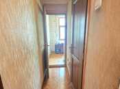 Satılır 4 otaqlı köhnə tikili 75 m², İnşaatçılar m., photo 8 from 8