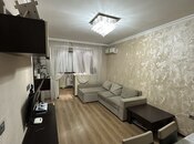 Satılır 3 otaqlı köhnə tikili 45 m², İnşaatçılar m., photo 2 from 8