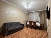 Satılır 2 otaqlı köhnə tikili 65 m², Bakıxanov q., photo 1 from 8