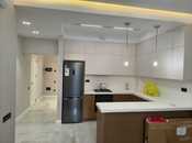 Сдаётся 2-комн. новостройка 90 м², м. Низами, photo 1 from 8