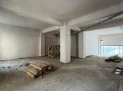 Obyekt - Ağ şəhər q. - 380 m²
