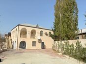 4 otaqlı həyət evi/bağ evi - Novxanı q. - 260 m²