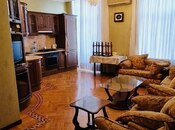 Продаётся 2-комн. вторичка 55 м², м. Низами, photo 2 from 8