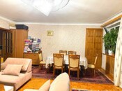 Satılır 4 otaqlı köhnə tikili 80 m², Qara Qarayev m., photo 1 from 8