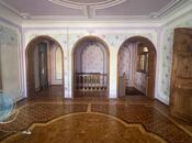 9 otaqlı həyət evi/bağ evi - Bakıxanov q. - 400 m²