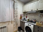Satılır 2 otaqlı köhnə tikili 40 m², İnşaatçılar m., photo 6 from 7